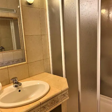 Diana Bed & Breakfast Zdiar